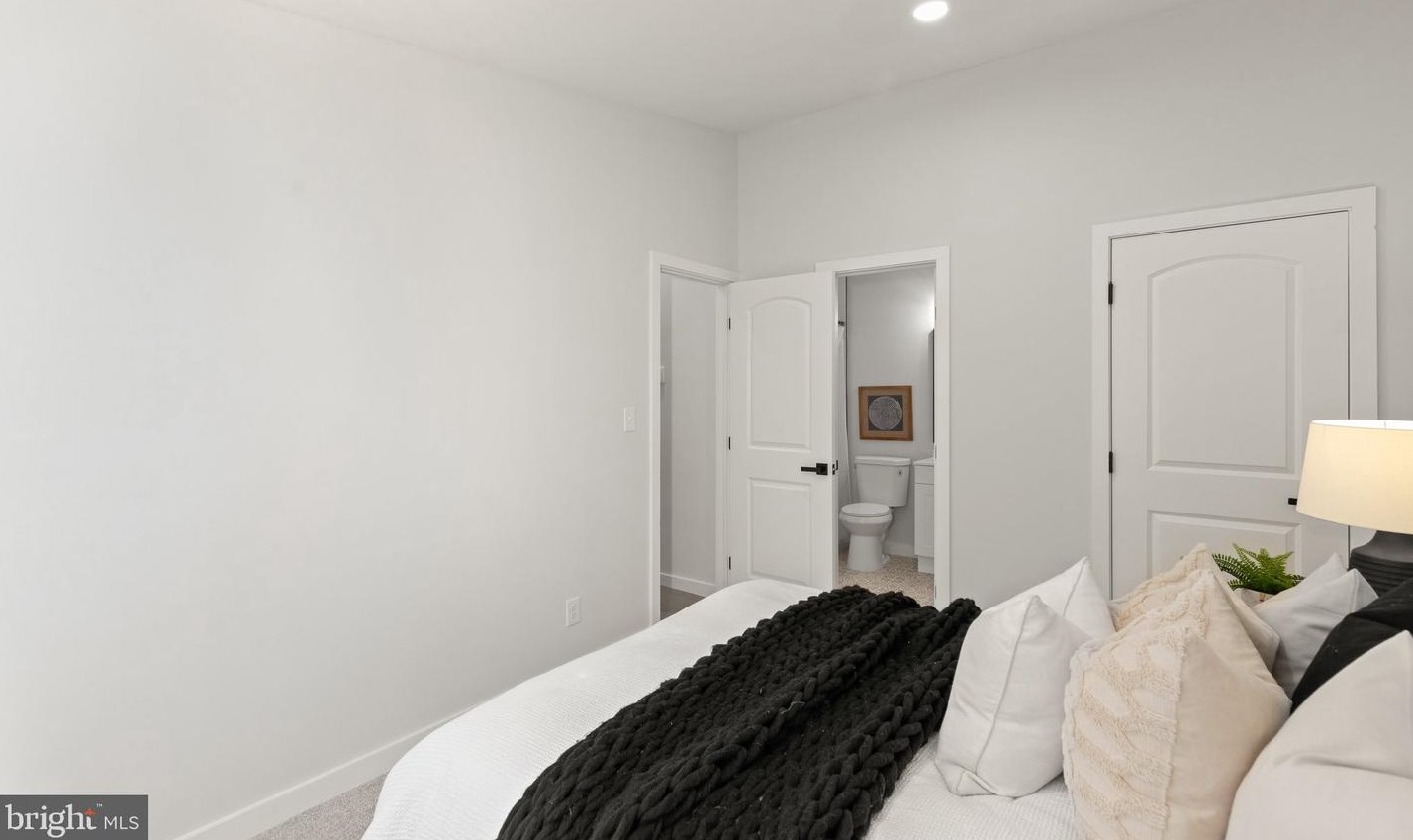 4721 Maryknoll Rd, Baltimore MD 21208-2221 exterior