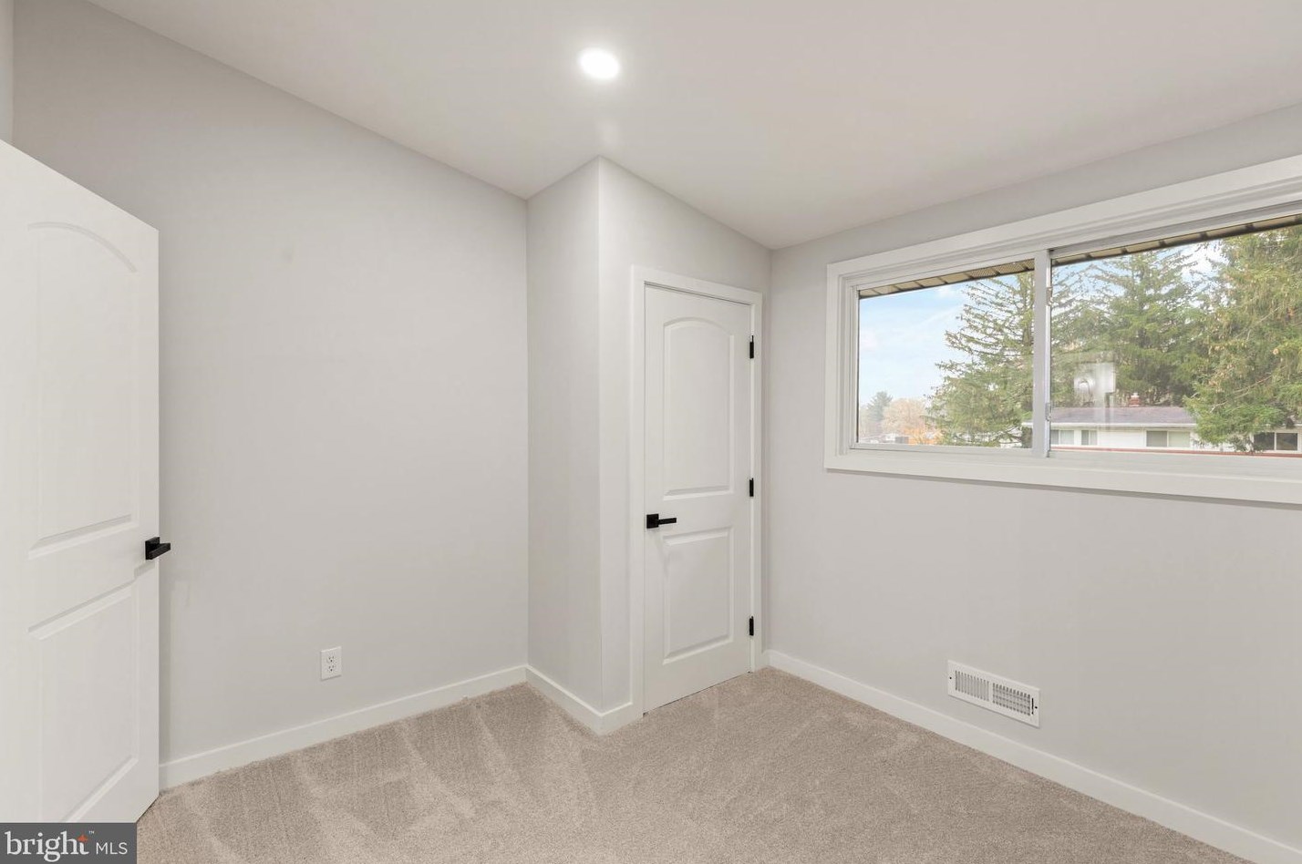 4721 Maryknoll Rd, Baltimore MD 21208-2221 exterior