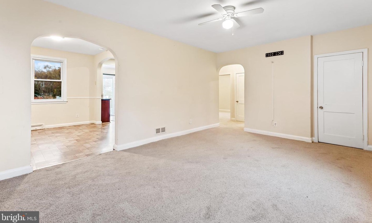 7922 Underhill Rd, Baltimore MD  21237-1443 exterior