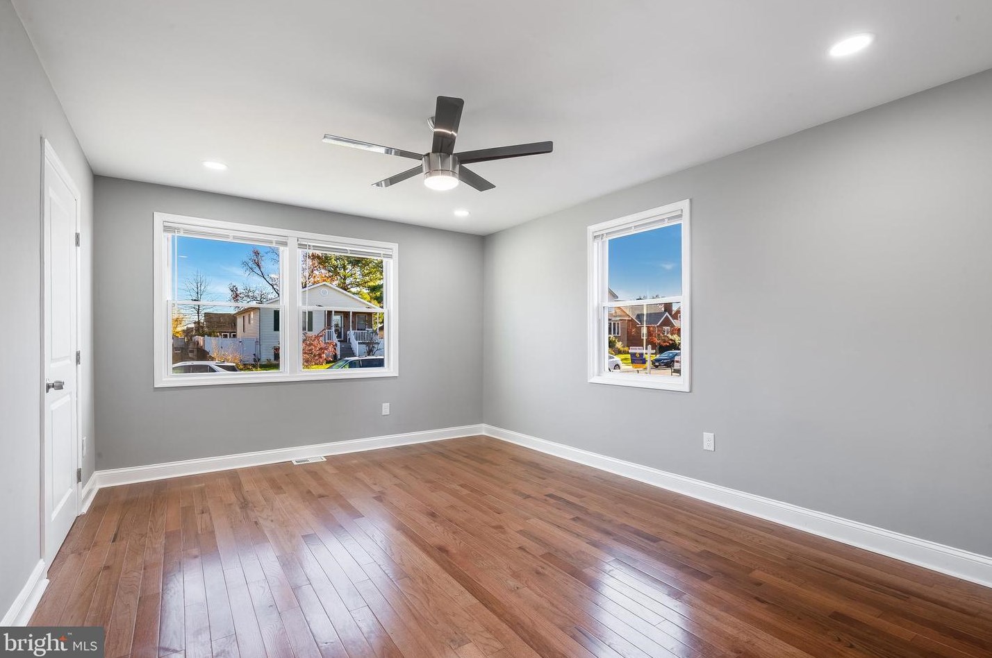 6814 Youngstown Ave, Baltimore MD  21222-1112 exterior