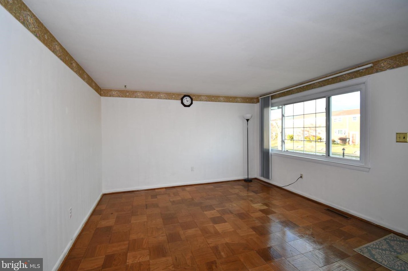 1139 Circle Dr, Baltimore MD  21227-2327 exterior