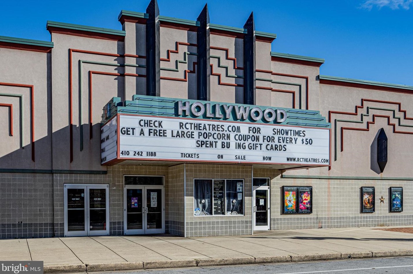 5521 Oregon Ave, Baltimore MD 21227-2811 exterior