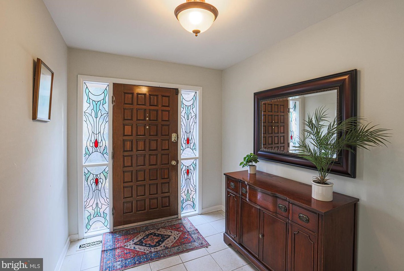 6114 Buckingham Mnr Dr, Baltimore MD 21210-1004 exterior