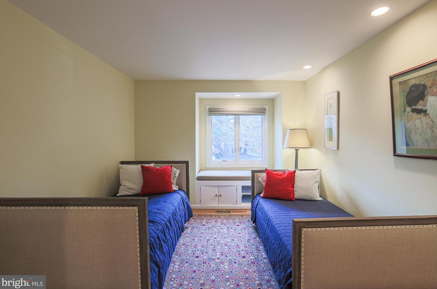 6114 Buckingham Mnr Dr, Baltimore MD 21210-1004 exterior