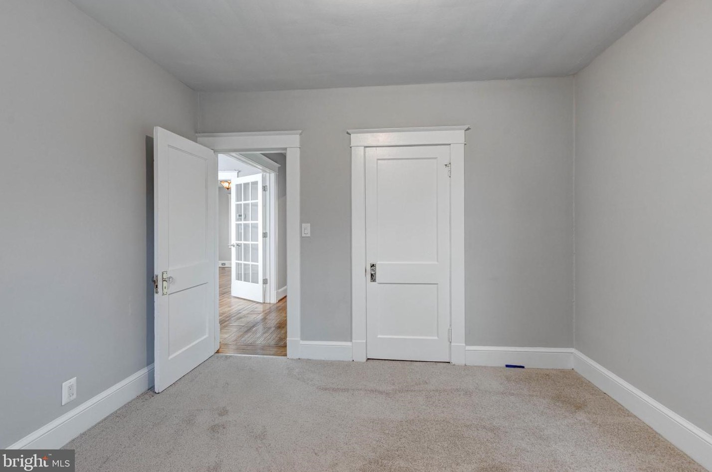 5633 Oregon Ave, Baltimore MD 21227-3930 exterior