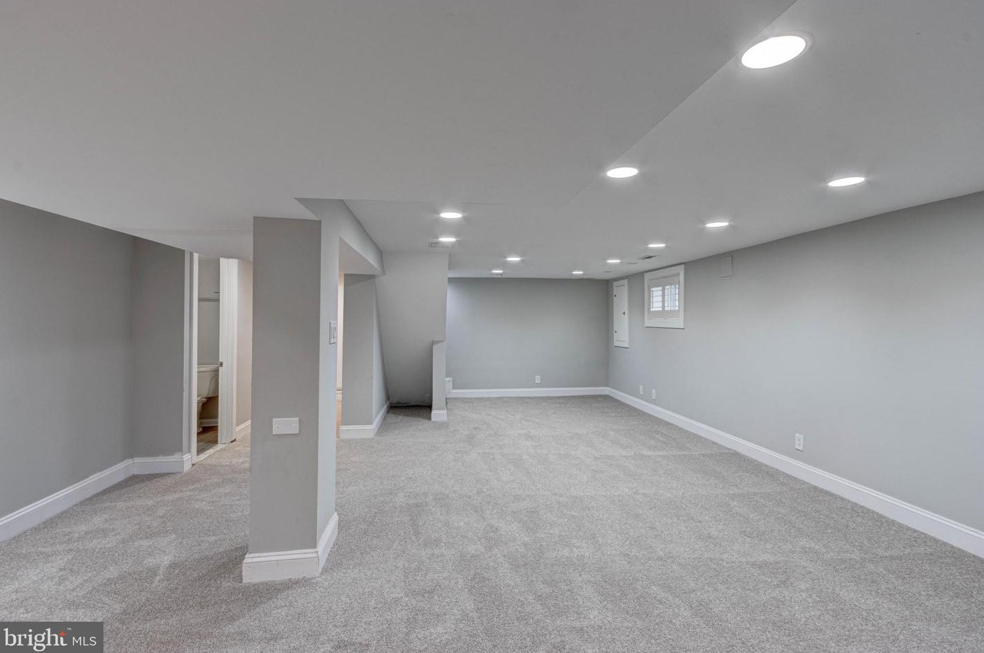 5633 Oregon Ave, Baltimore MD 21227-3930 exterior