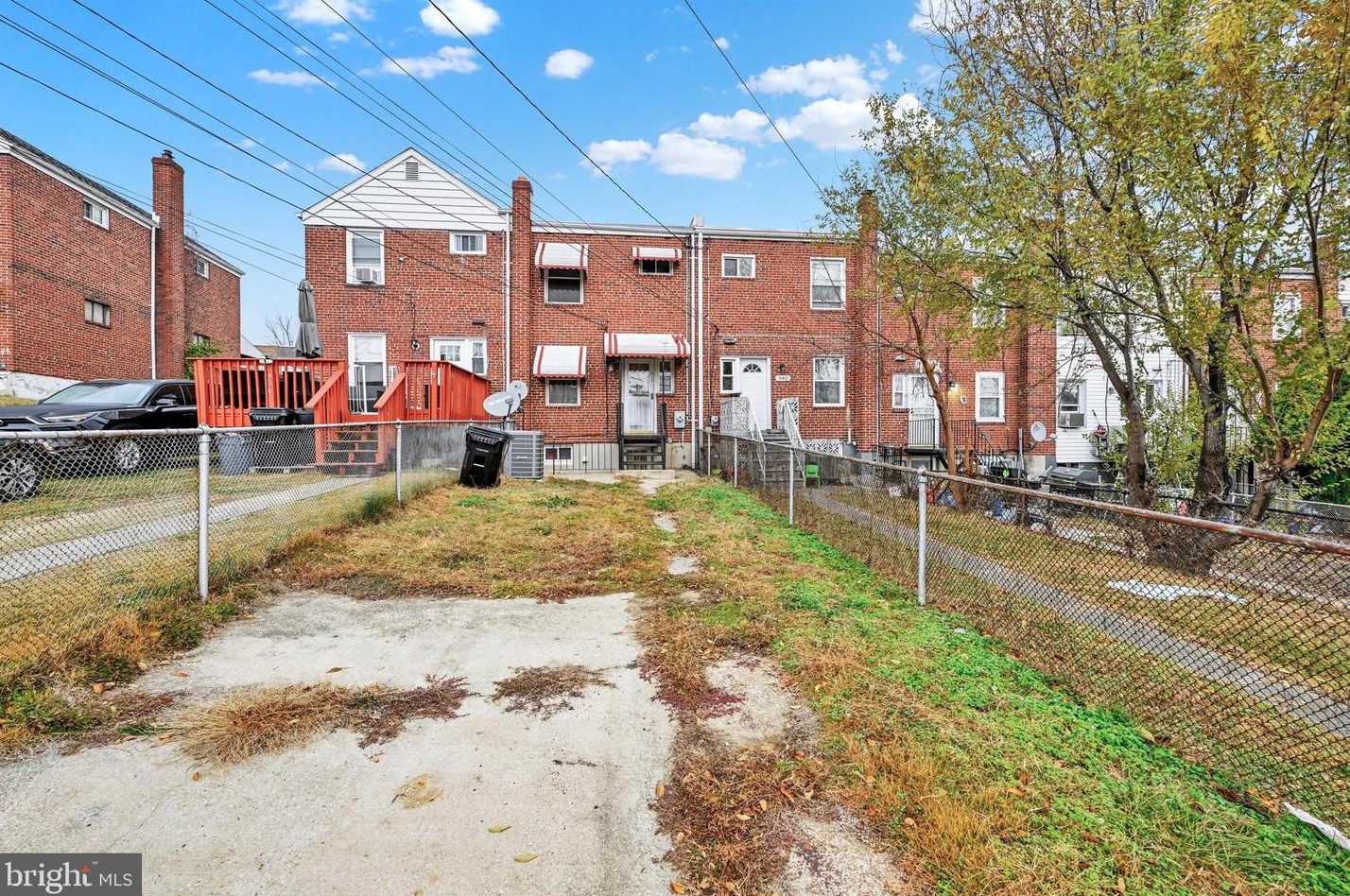 938 Elton Ave, Baltimore MD  21224-3320 exterior