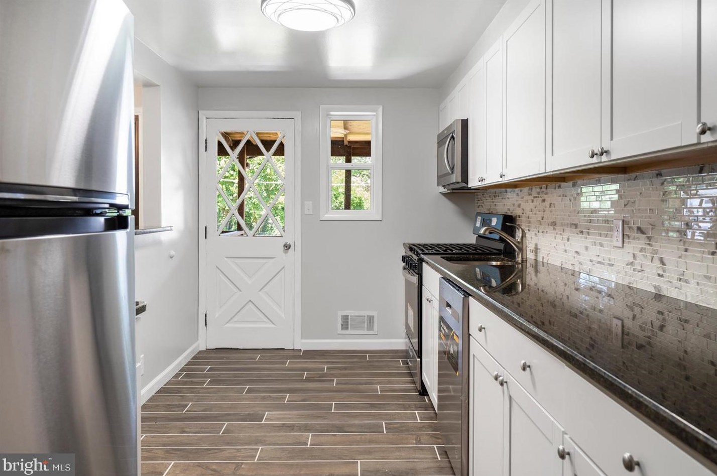 1110 Middleborough Rd, Baltimore MD  21221-5916 exterior