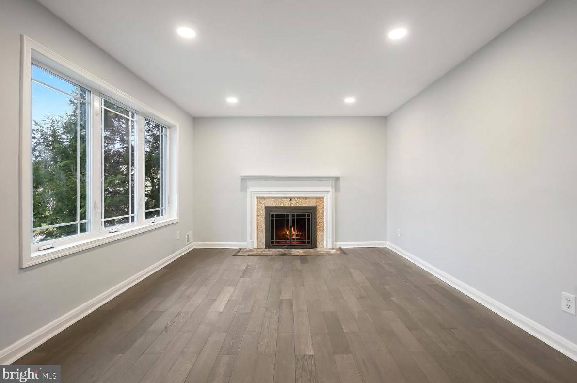 705 Woodsdale Ave, Baltimore MD  21228-2858 exterior