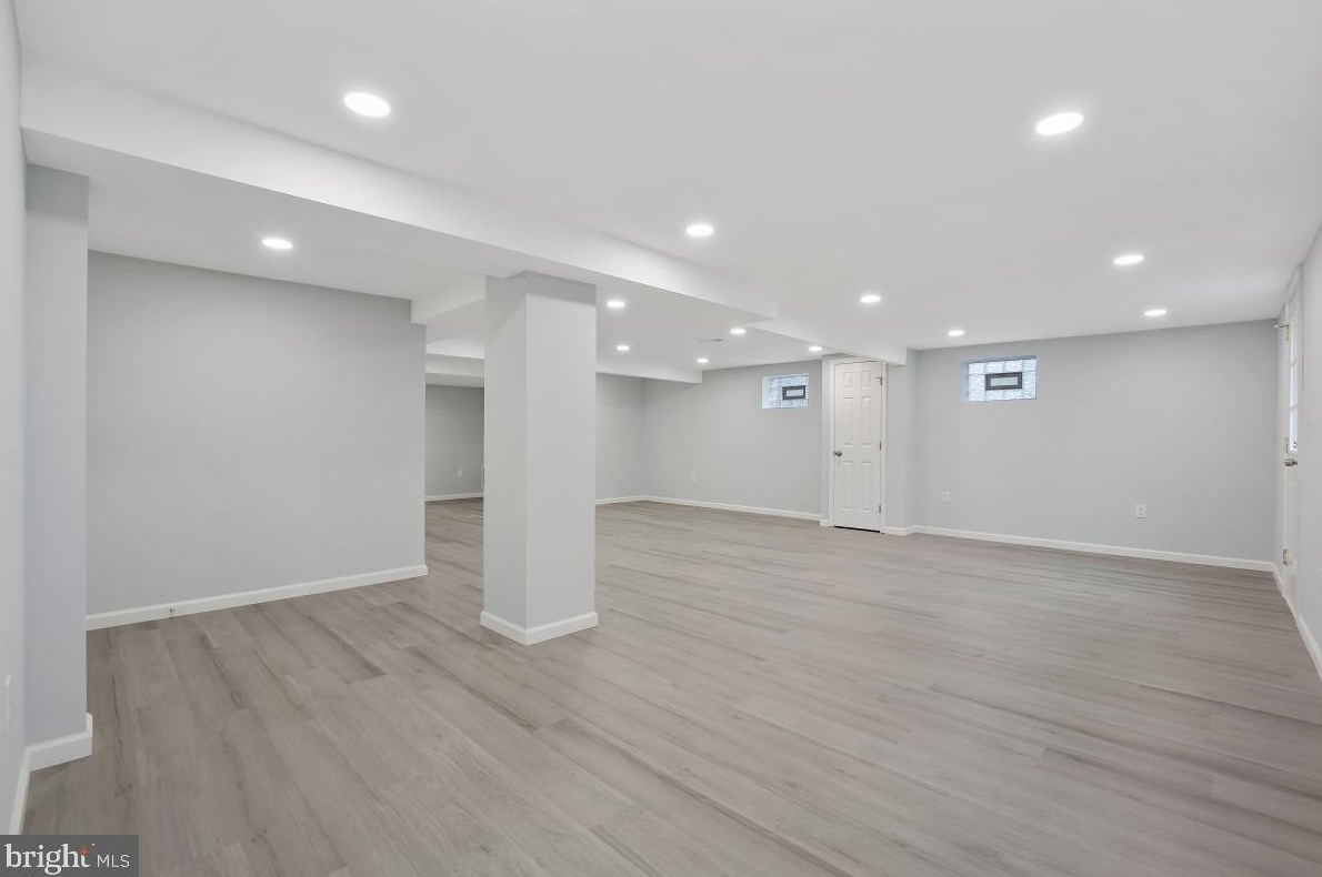 705 Woodsdale Ave, Baltimore MD  21228-2858 exterior