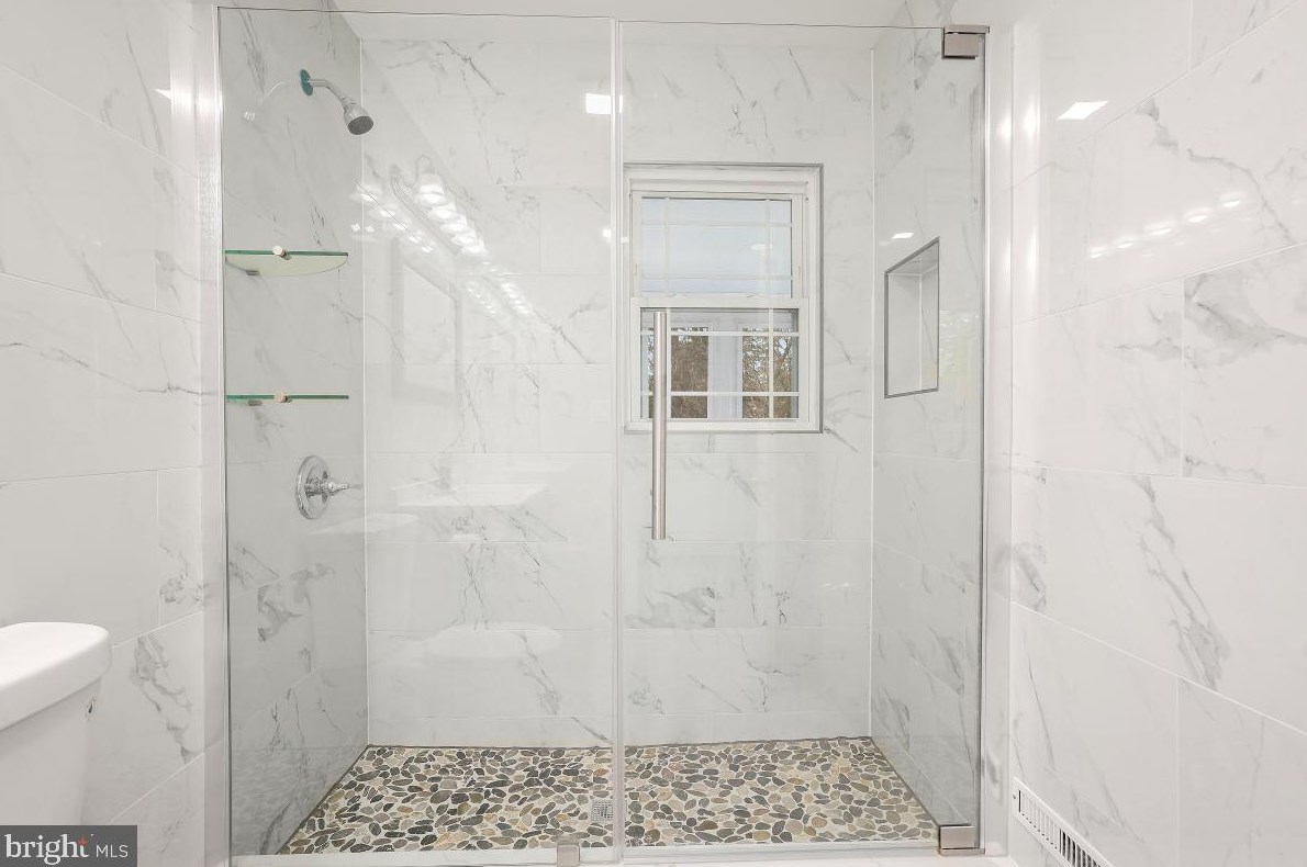 705 Woodsdale Ave, Baltimore MD  21228-2858 exterior