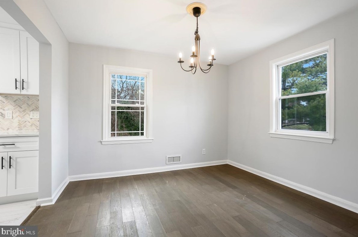 705 Woodsdale Ave, Baltimore MD  21228-2858 exterior