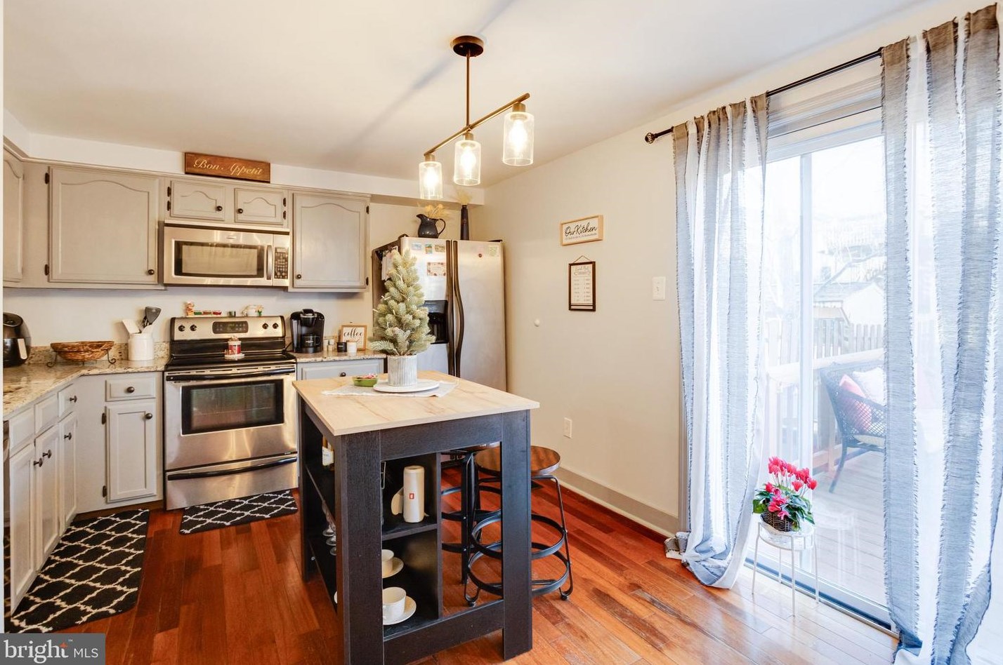 3732 Timahoe Cir, Baltimore MD  21236-2955 exterior
