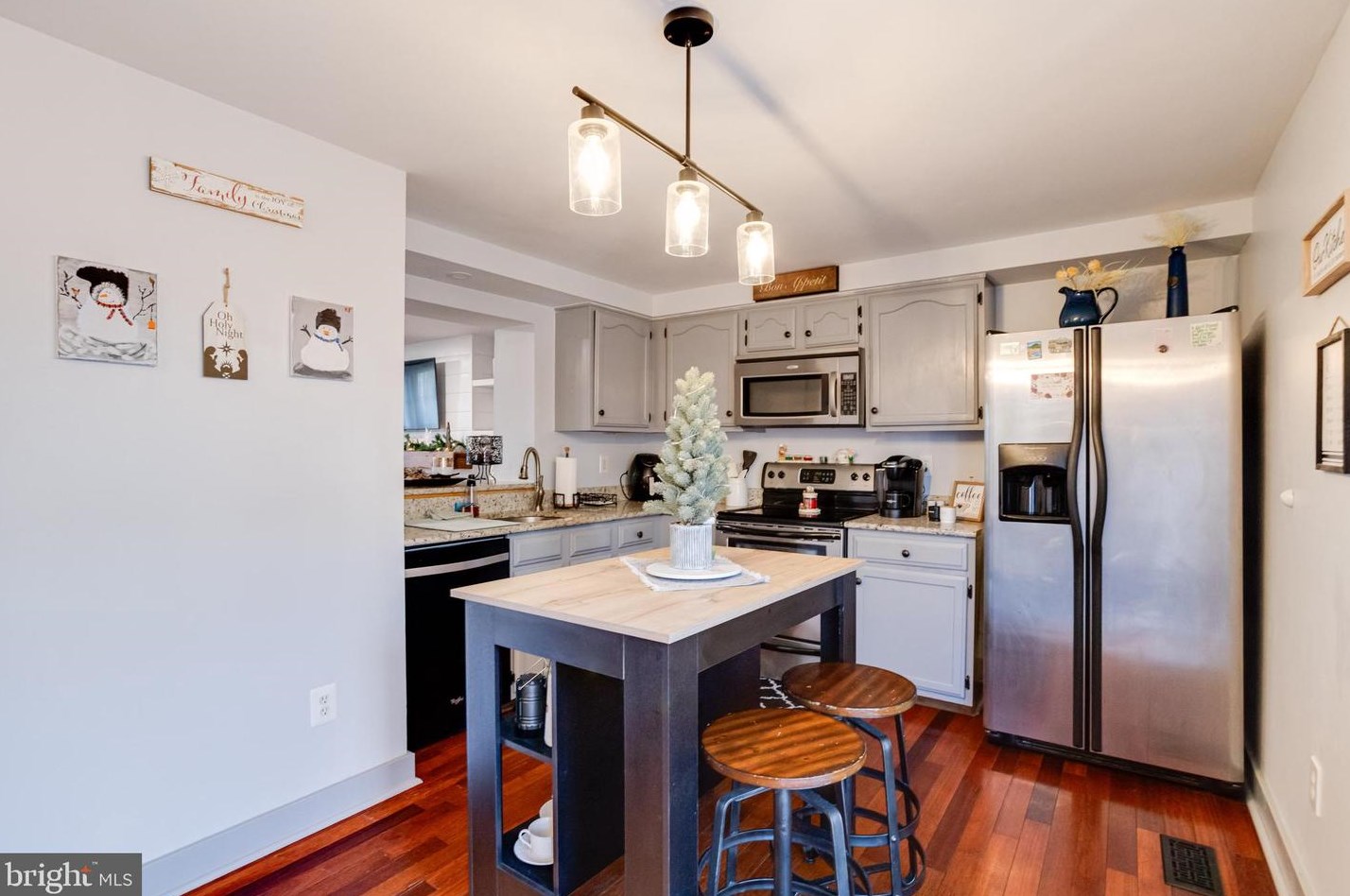 3732 Timahoe Cir, Baltimore MD  21236-2955 exterior