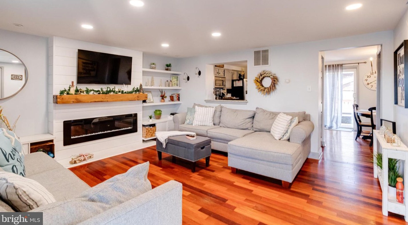 3732 Timahoe Cir, Baltimore MD  21236-2955 exterior