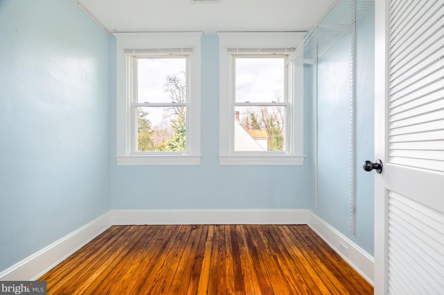 306 Maiden Choice Ln, Baltimore MD  21228-3627 exterior