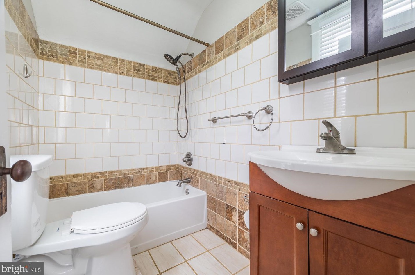 306 Maiden Choice Ln, Baltimore MD  21228-3627 exterior