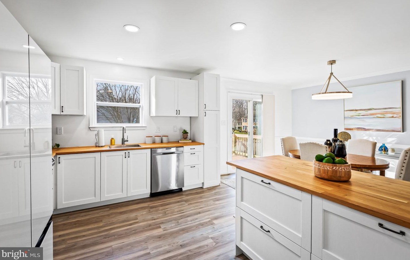 2 Stout Run Ct, Baltimore MD  21228-2437 exterior