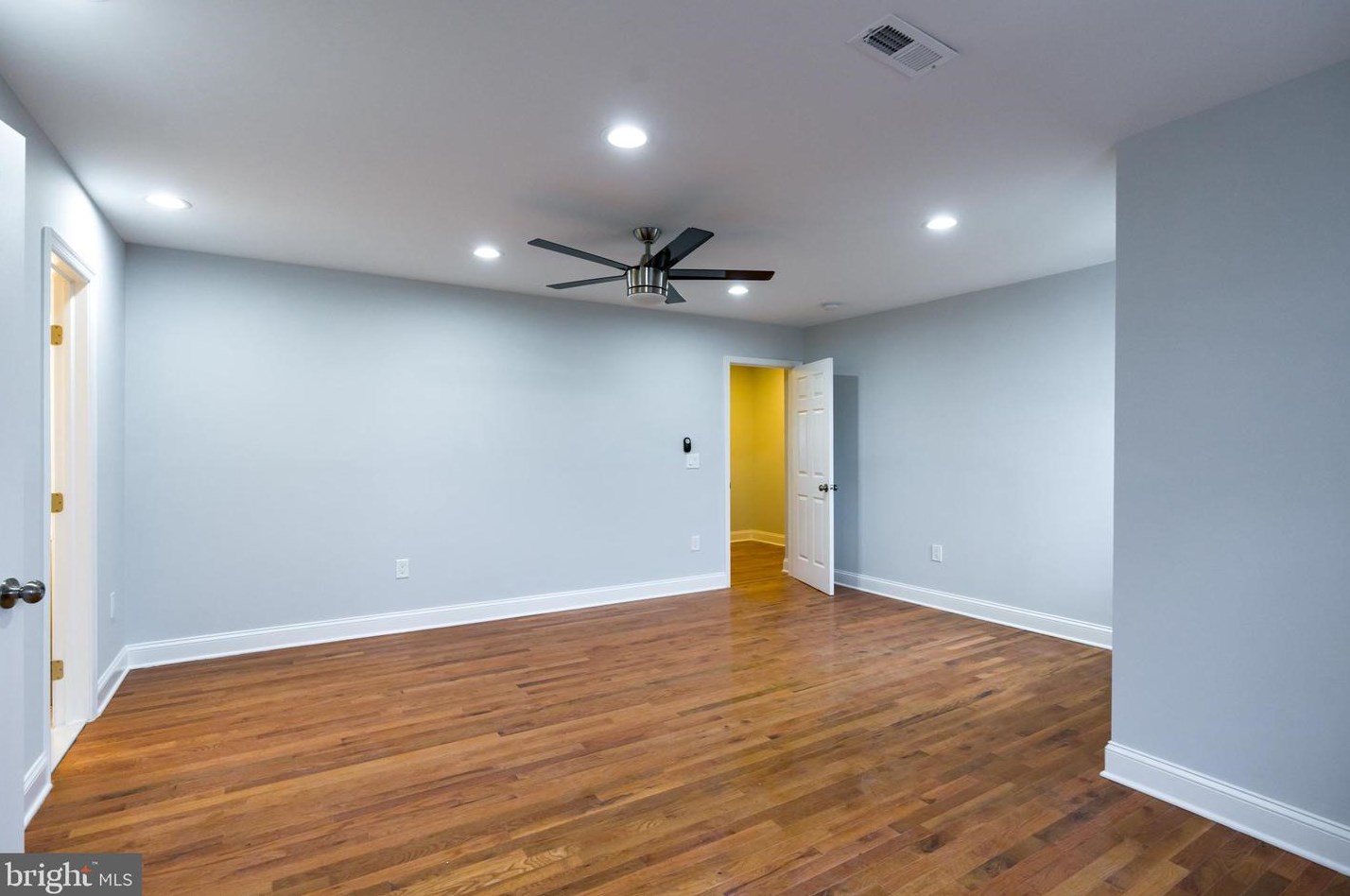 7803 Fairgreen Rd, Baltimore MD  21222-5410 exterior