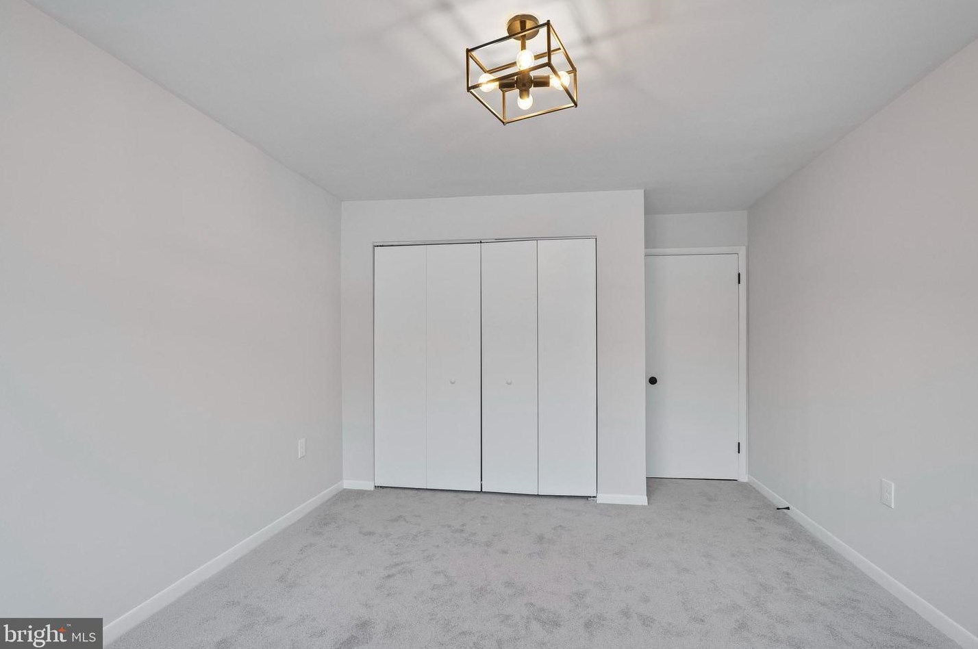 25 Malibu Ct, Baltimore MD  21204-2047 exterior