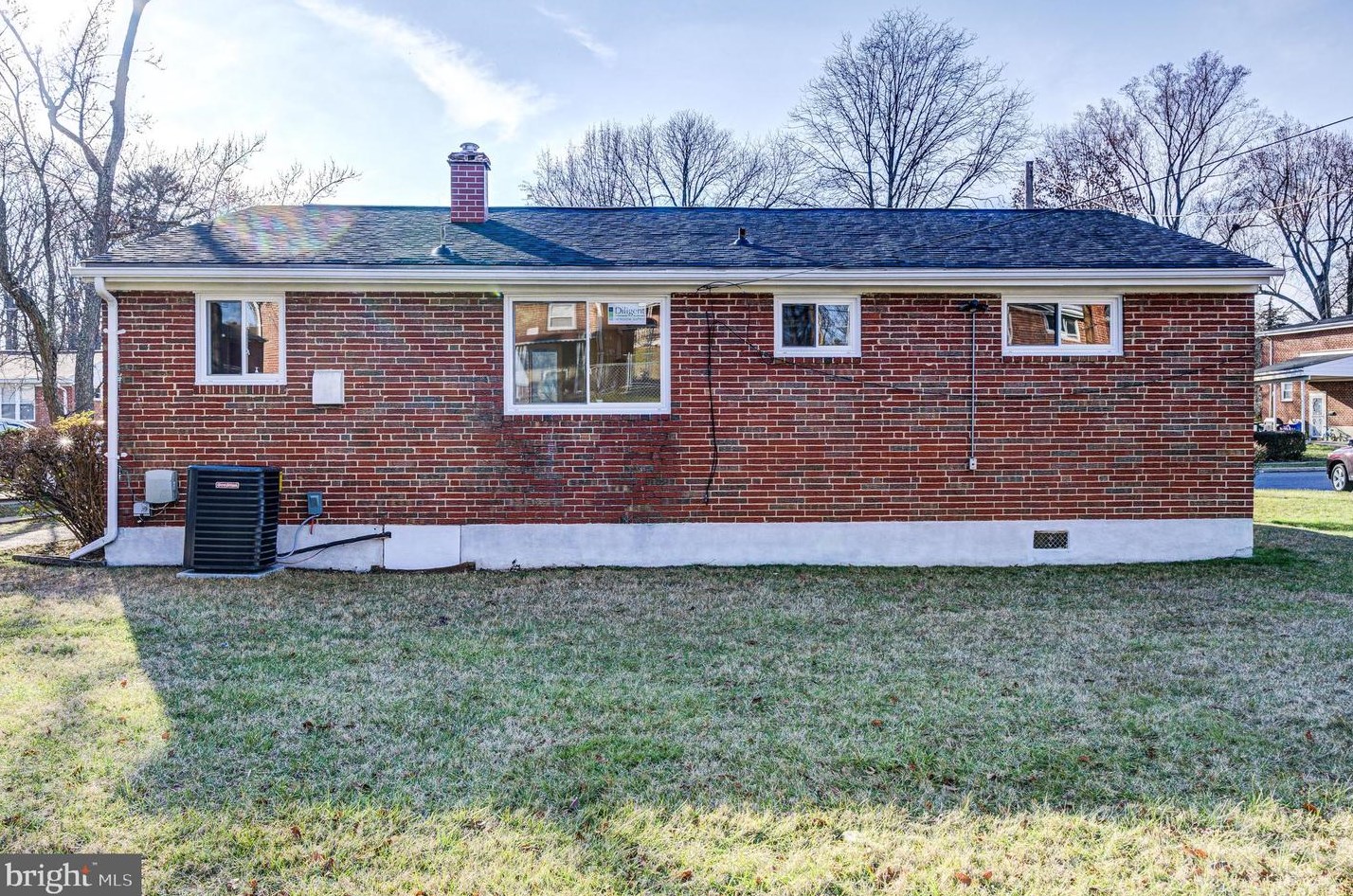 6613 Marott Dr, Baltimore MD 21207-6444 exterior