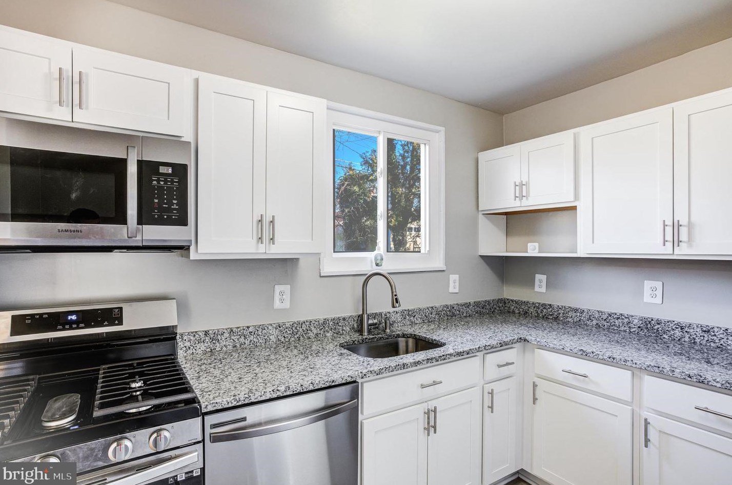 6613 Marott Dr, Baltimore MD 21207-6444 exterior