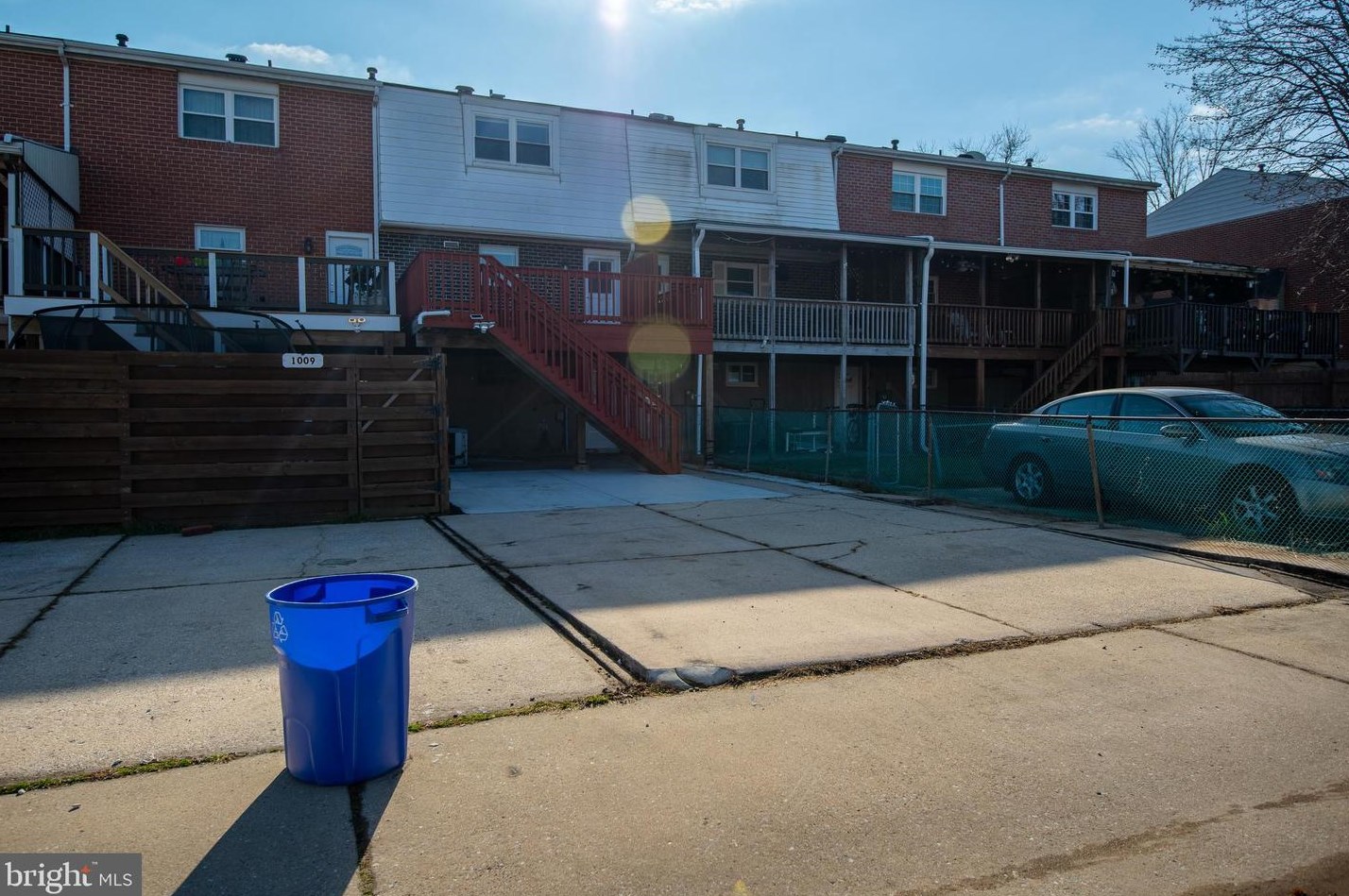 1007 Stormont Cir, Baltimore MD  21227-3818 exterior