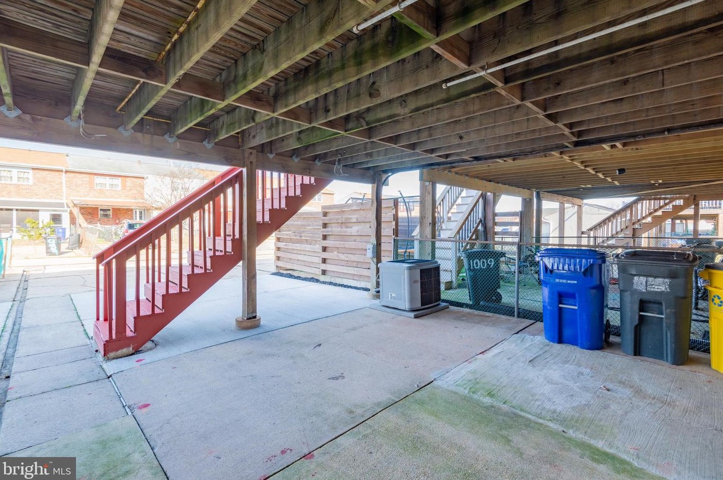 1007 Stormont Cir, Baltimore MD  21227-3818 exterior