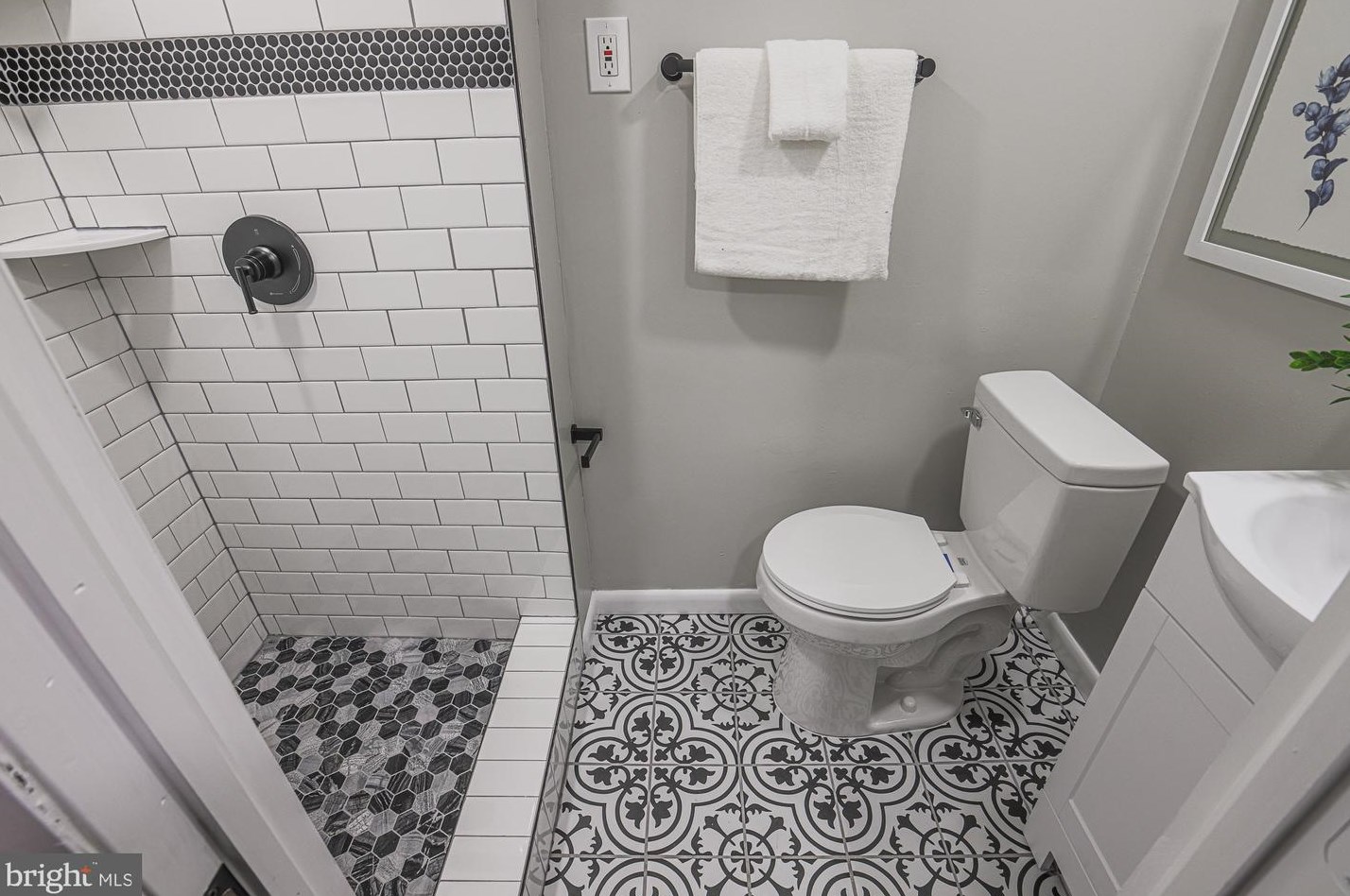 8158 Gray Haven Rd, Baltimore MD  21222-3448 exterior