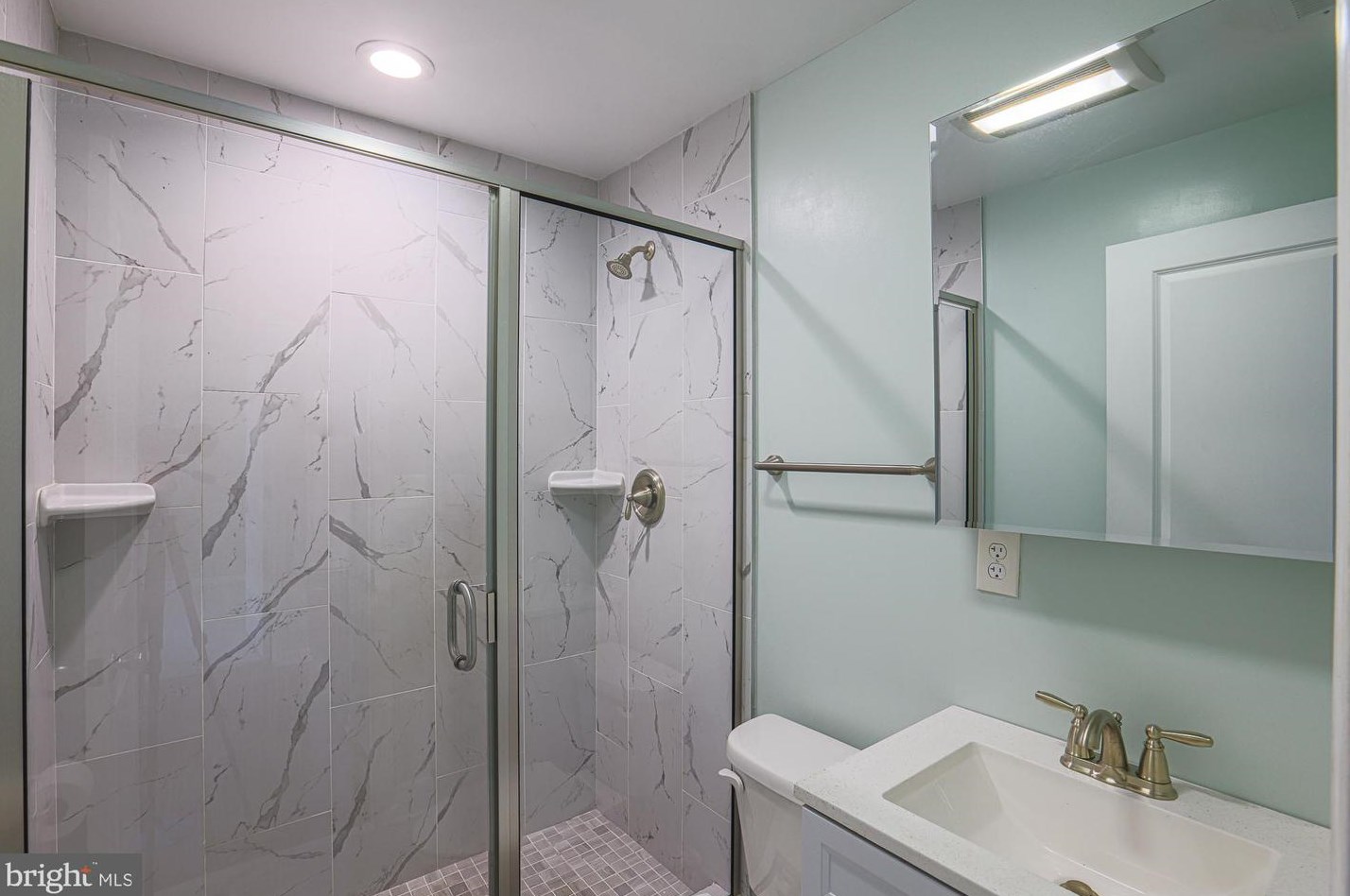 26 Helicopter Dr, Baltimore MD  21220-4520 exterior