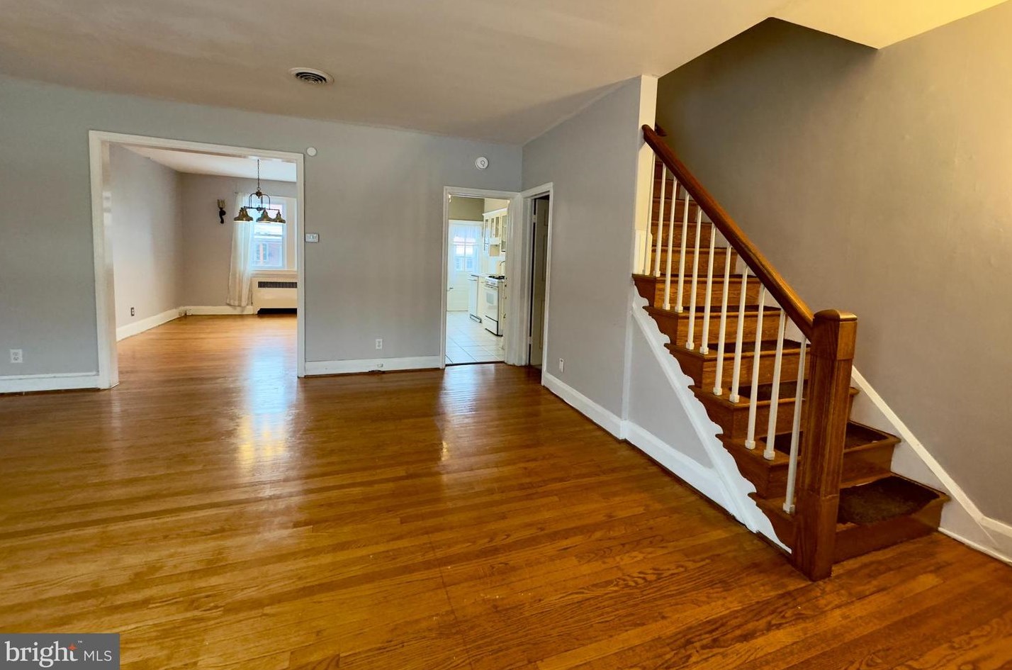27 Symington Ave, Baltimore MD  21228-2006 exterior