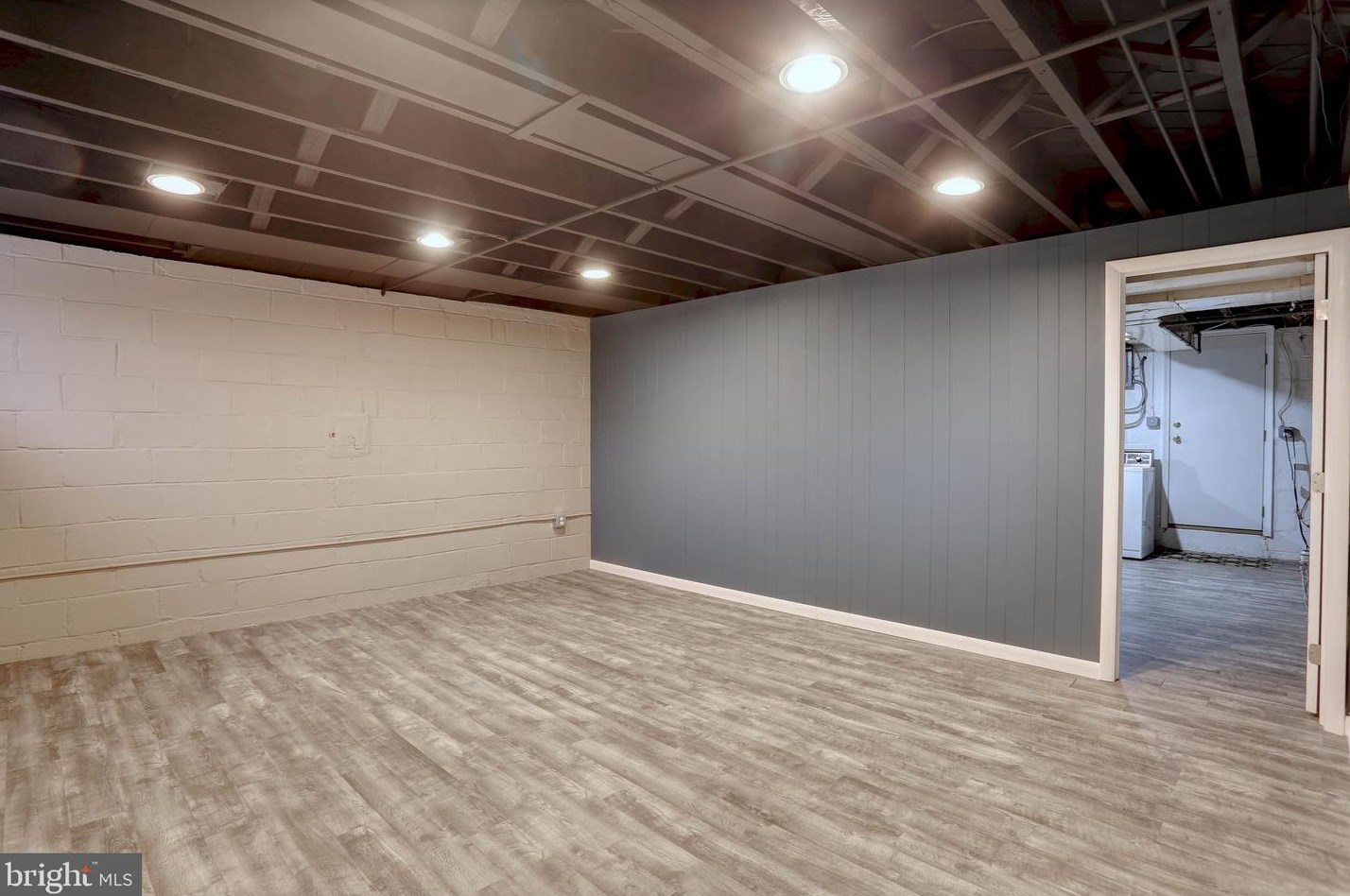 308 Stratford Rd, Baltimore MD  21228-1844 exterior