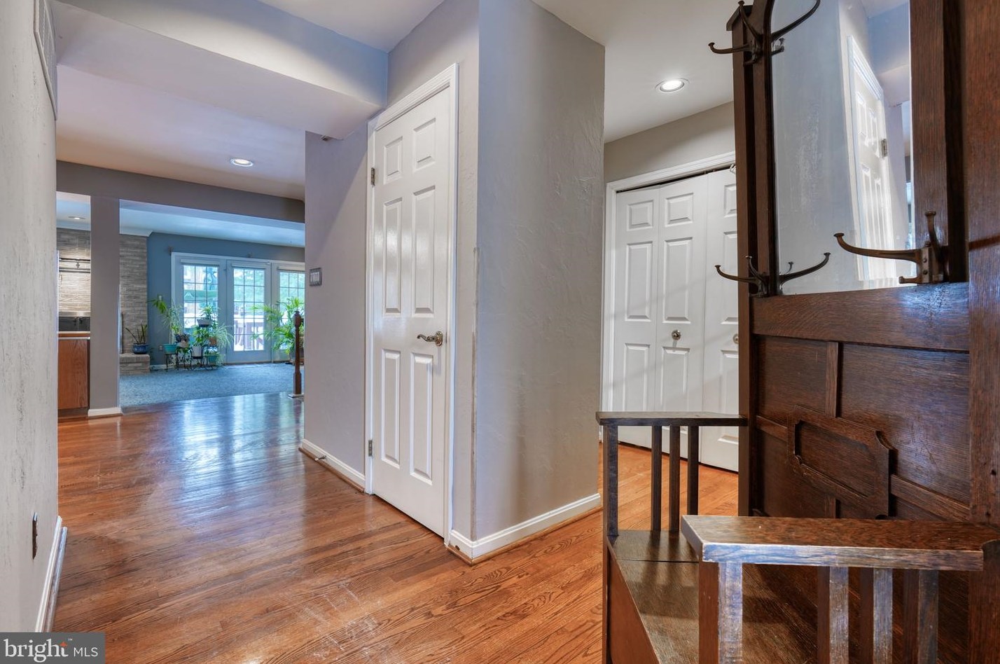 38 River Oaks Cir, Baltimore MD  21208-6358 exterior