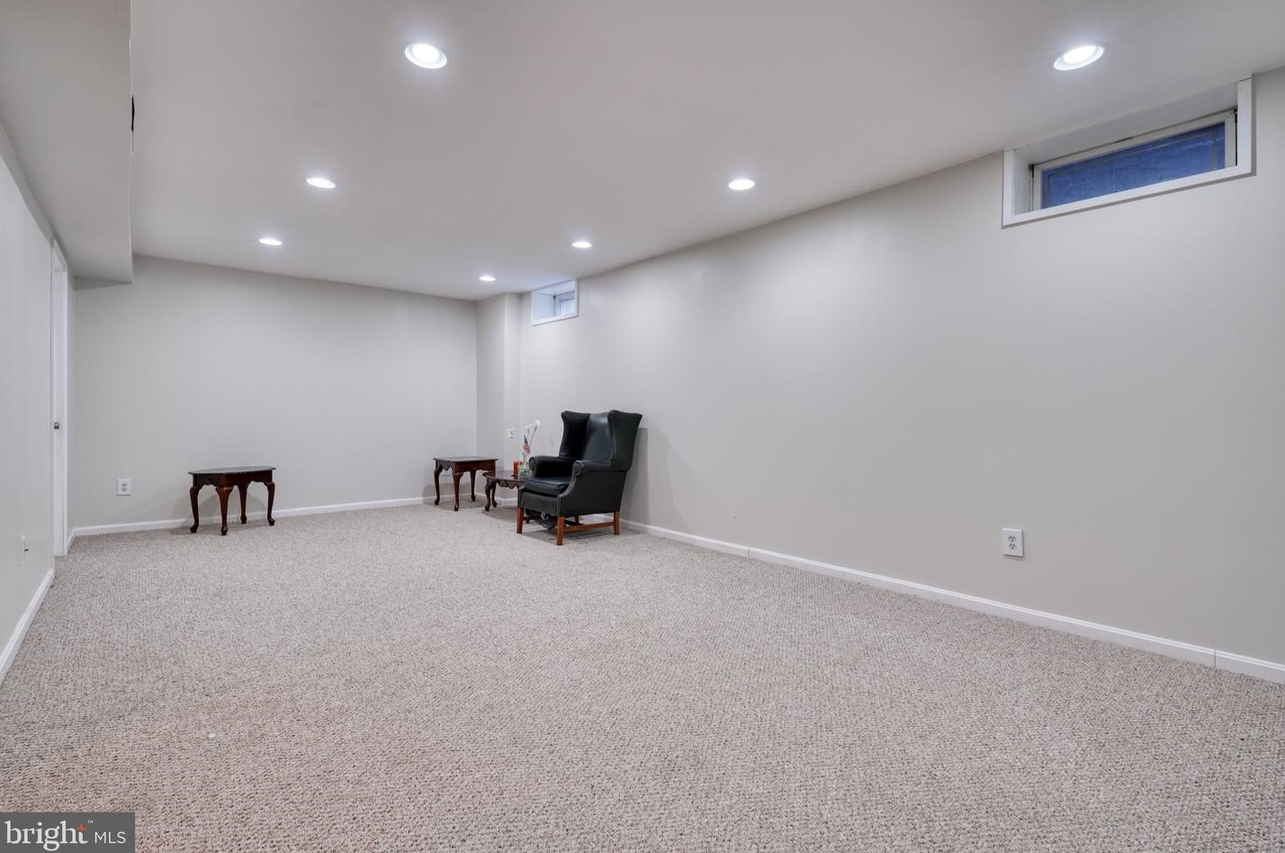 38 River Oaks Cir, Baltimore MD  21208-6358 exterior