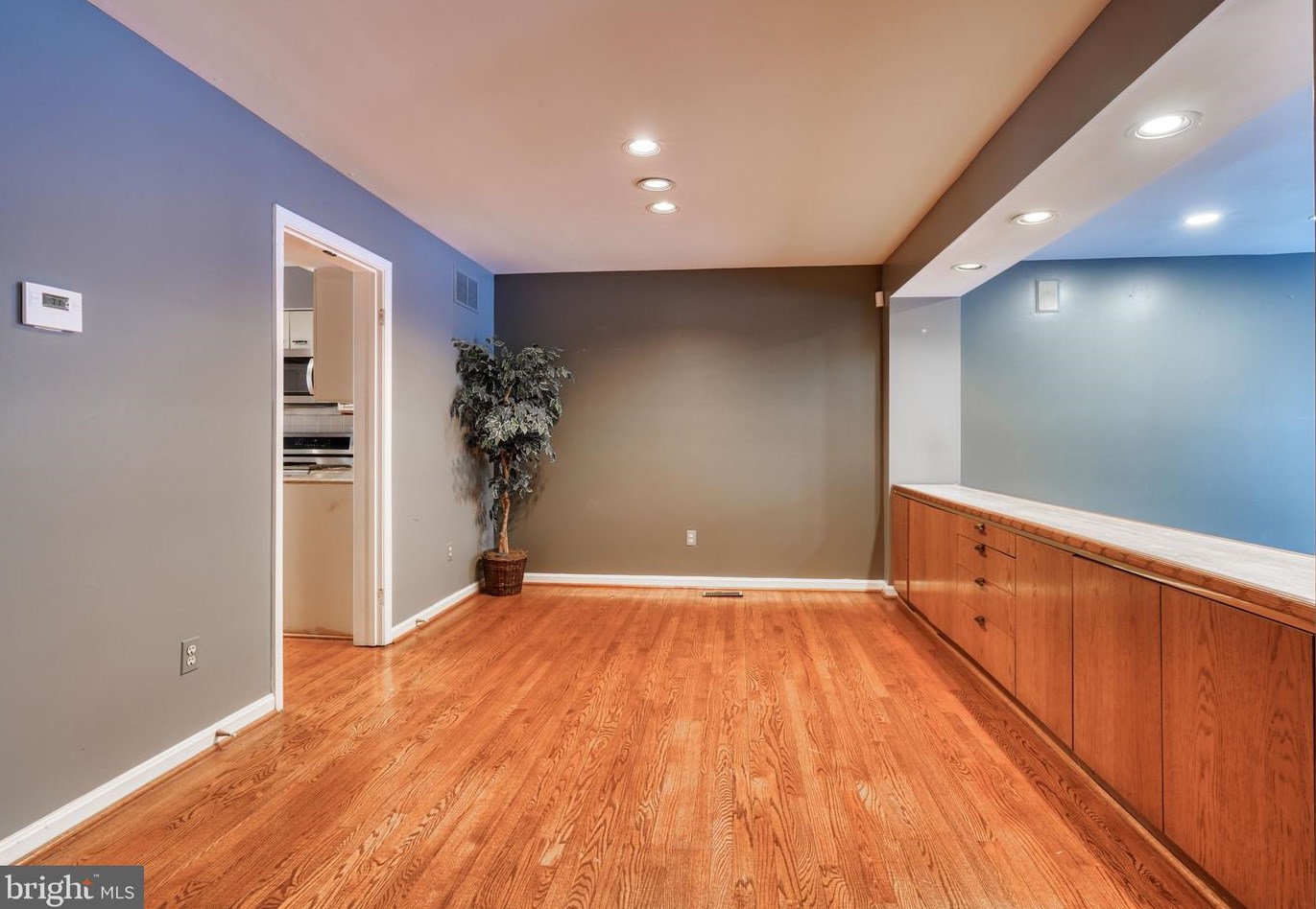 38 River Oaks Cir, Baltimore MD  21208-6358 exterior