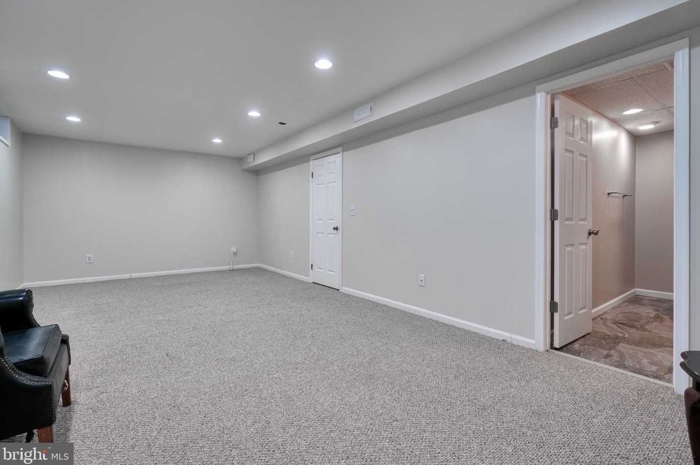 38 River Oaks Cir, Baltimore MD  21208-6358 exterior