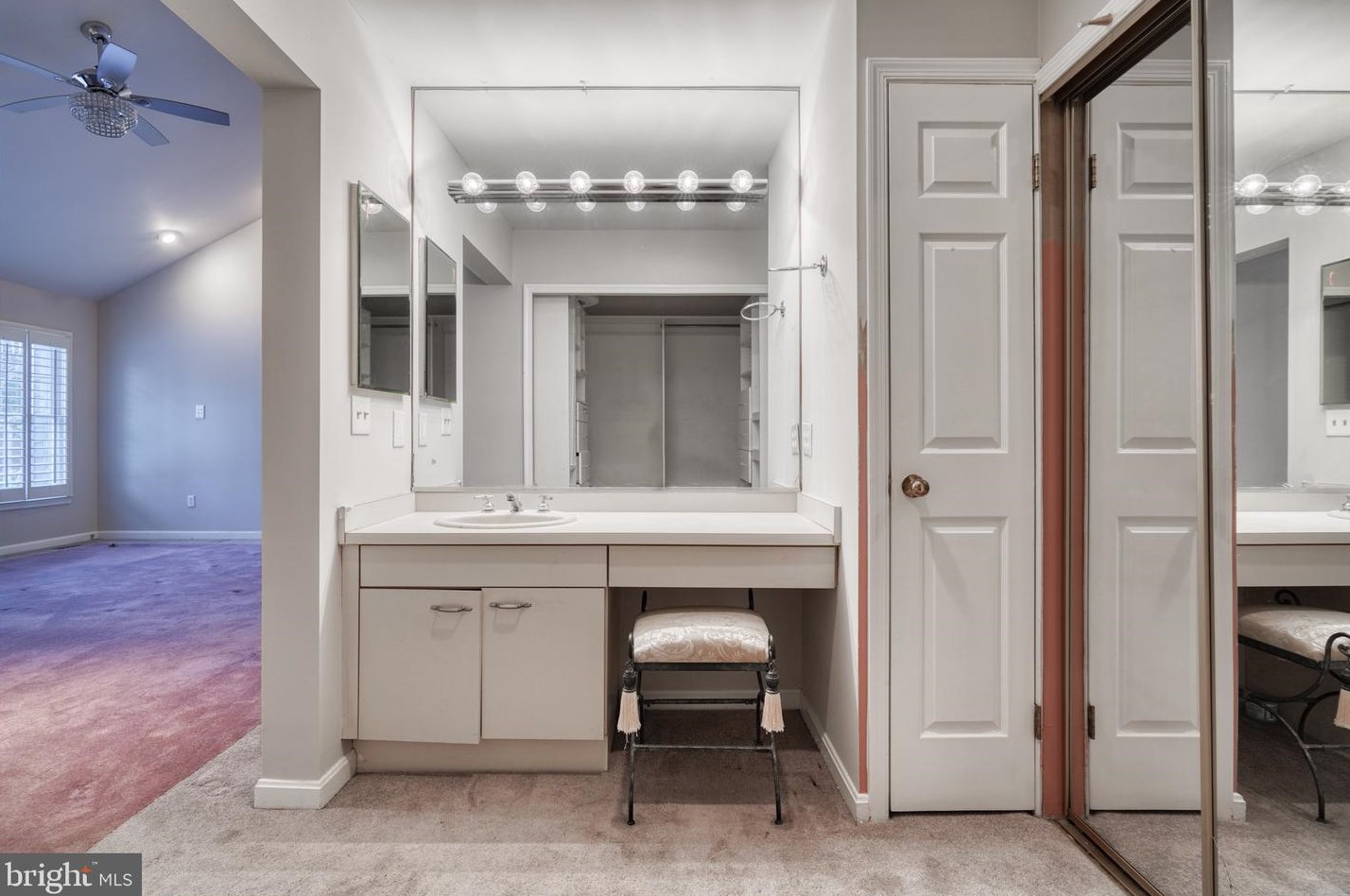 38 River Oaks Cir, Baltimore MD  21208-6358 exterior