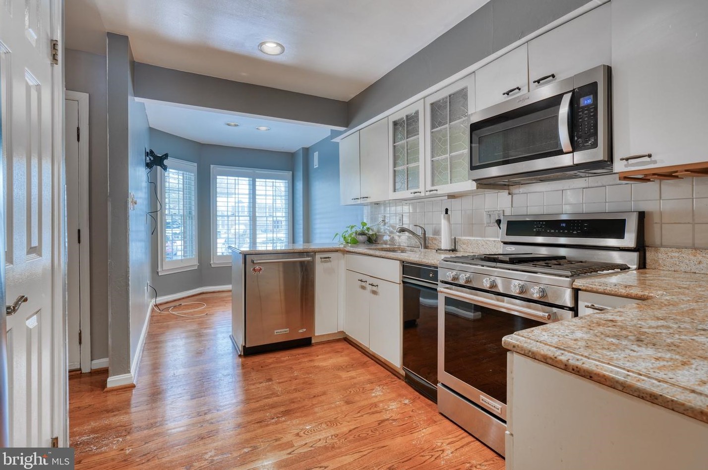 38 River Oaks Cir, Baltimore MD  21208-6358 exterior