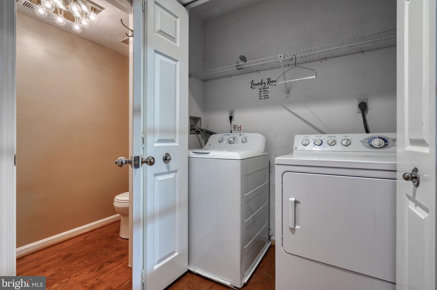 38 River Oaks Cir, Baltimore MD  21208-6358 exterior