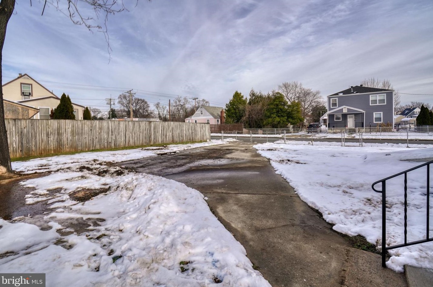 98 Avalon Ave, Baltimore MD  21222-4849 exterior