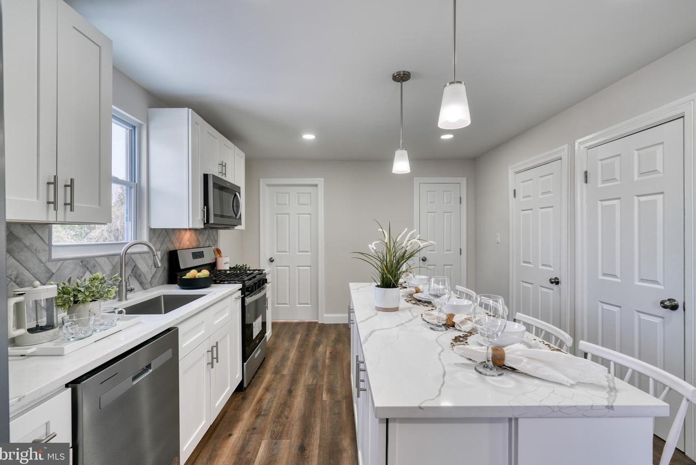 98 Avalon Ave, Baltimore MD  21222-4849 exterior