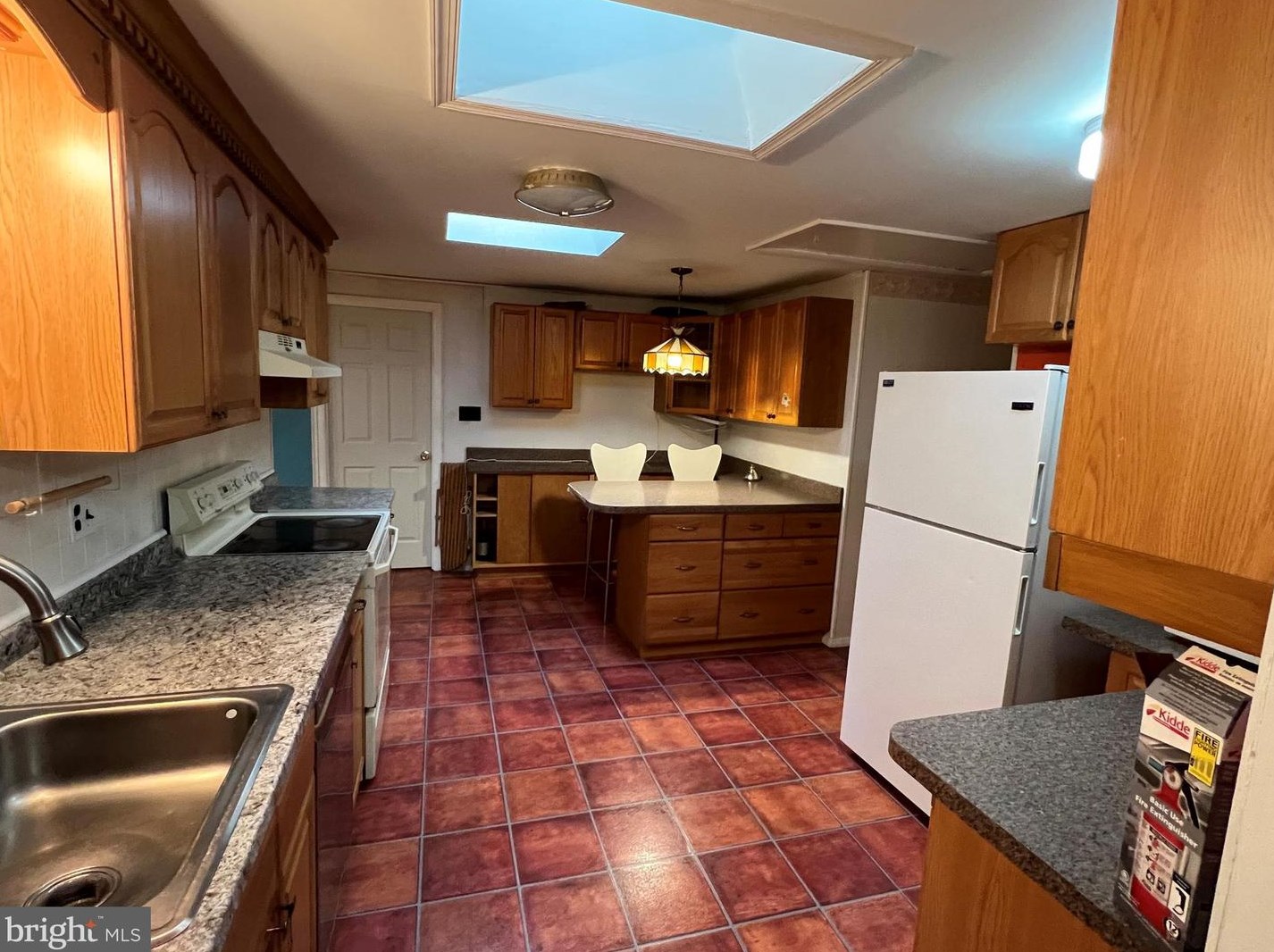 6307 Chesworth Rd, Baltimore MD  21228-2610 exterior