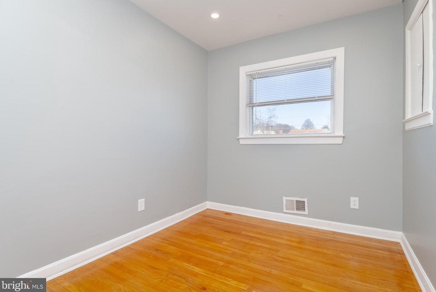 412 Crisfield Rd, Baltimore MD  21220-3006 exterior