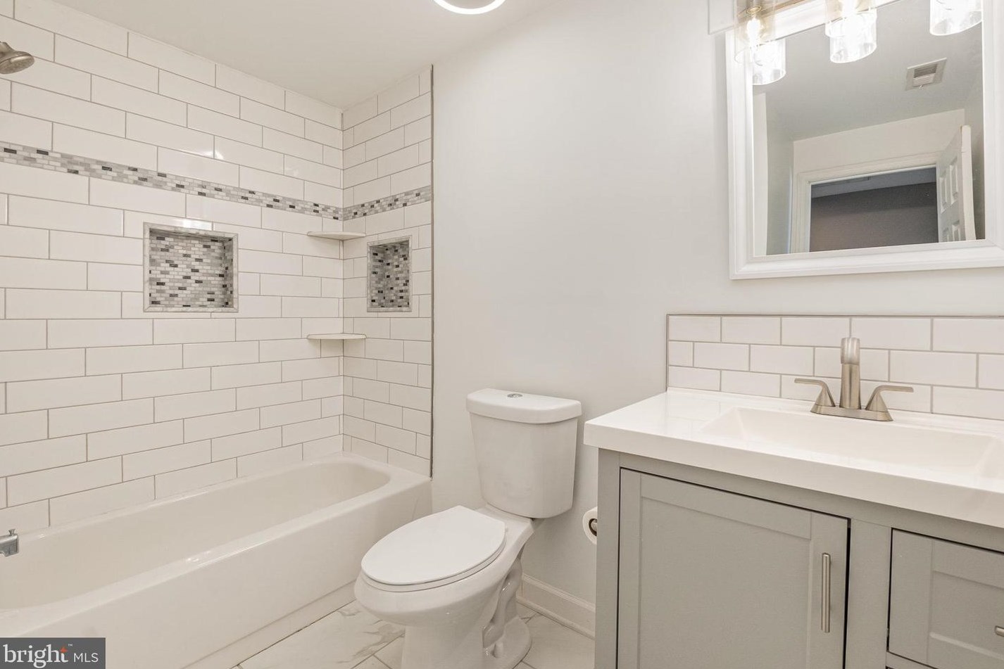 24 Jack Pine Pl, Baltimore MD  21236-3537 exterior