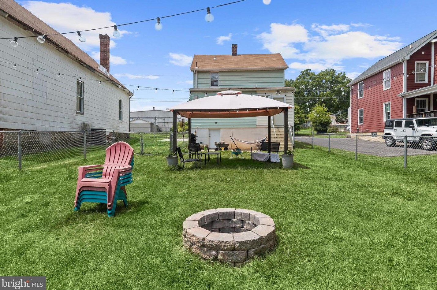 50 Winters Ln, Baltimore MD  21228-4436 exterior
