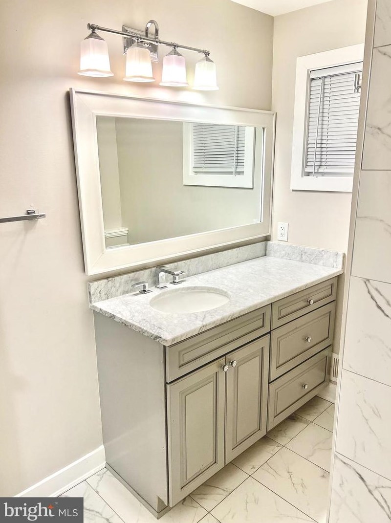 306 Severn Ave, Baltimore MD  21237-3228 exterior