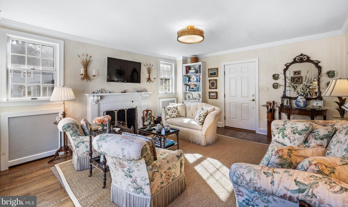 7917 Roldrew Ave, Baltimore MD 21204-3533 exterior