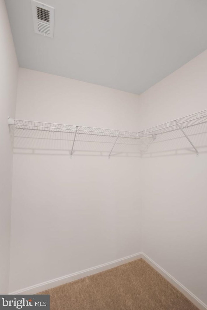 2939 Summit Ave, Baltimore MD  21234-1715 exterior