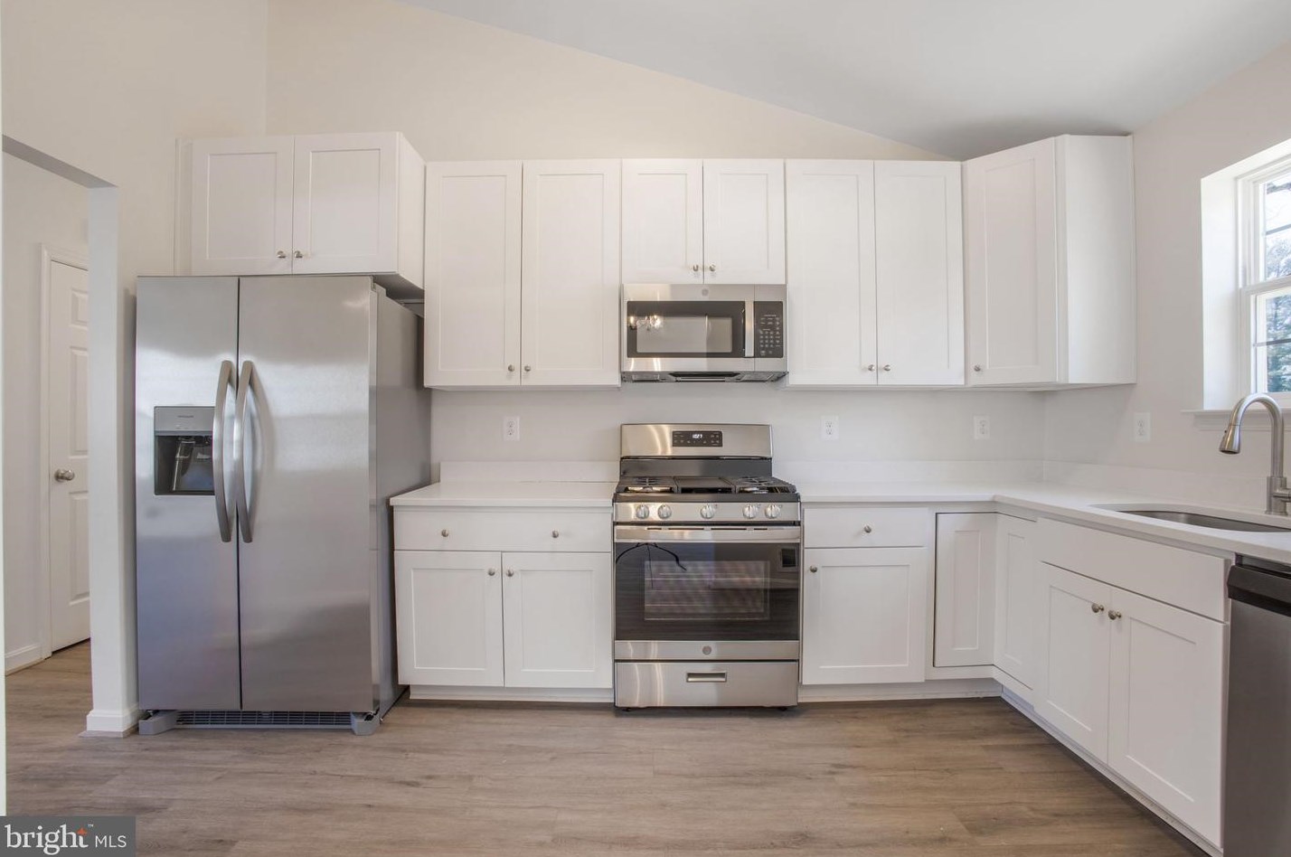 2939 Summit Ave, Baltimore MD  21234-1715 exterior