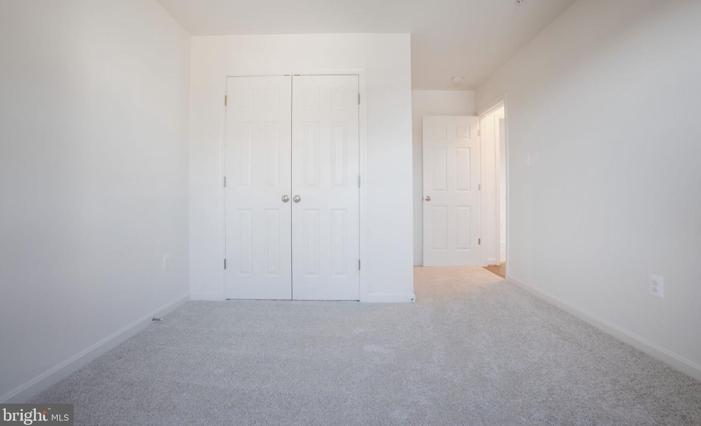 2939 Summit Ave, Baltimore MD  21234-1715 exterior